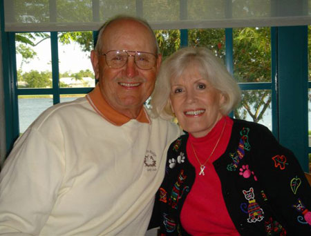 Photo of Pat (Minteer) Clopton and Dick Clopton